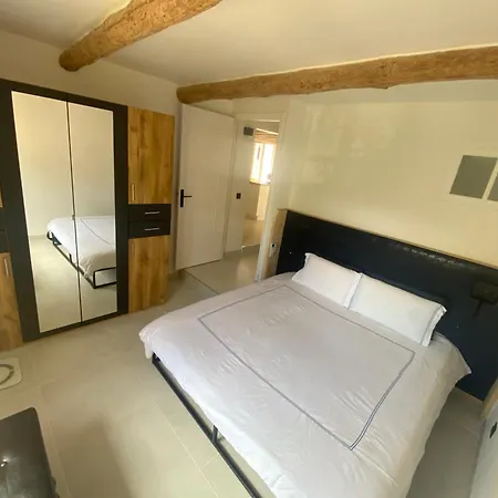 Apartment Entierement Renove A Saint-aygulf Frejus